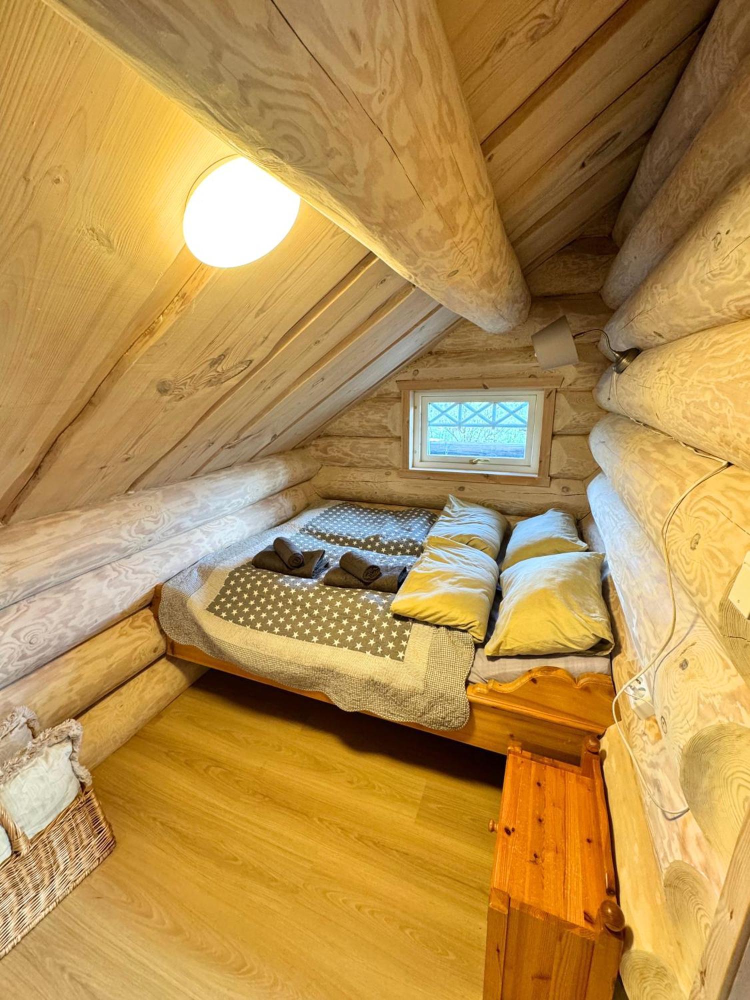 Unique Arctic Timber Cabin Skaidi Exteriör bild